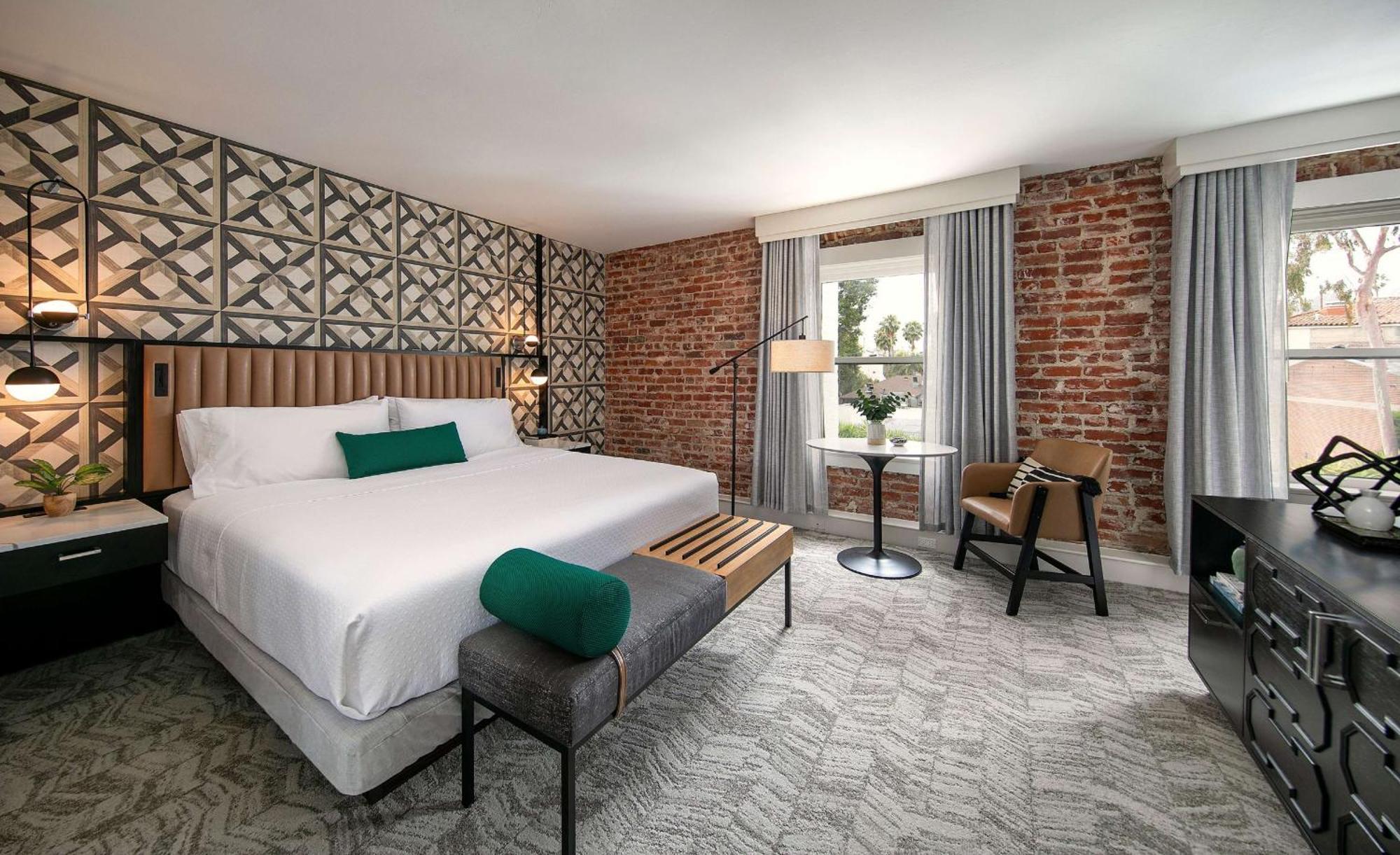 Virginia Santa Barbara, Tapestry Collection By Hilton 4* Santa Bárbara